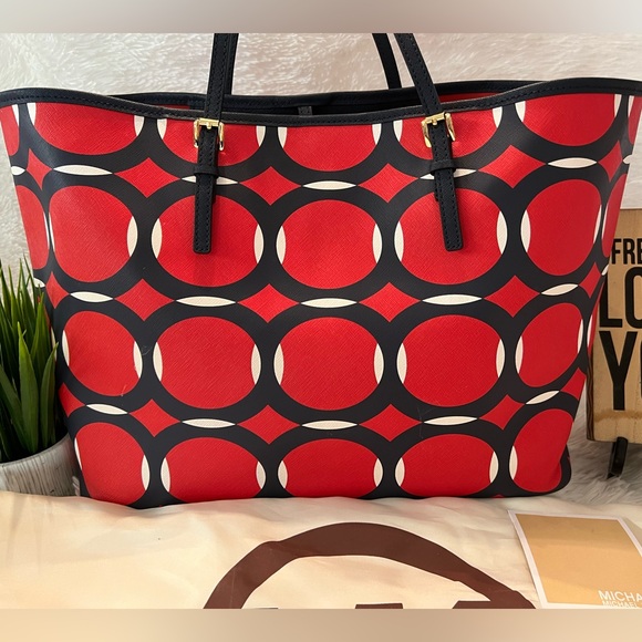 🎉HP🎉Michael Kors Jet Set Travel Deco Leather Shoulder Tote Handbag - Picture 6 of 15